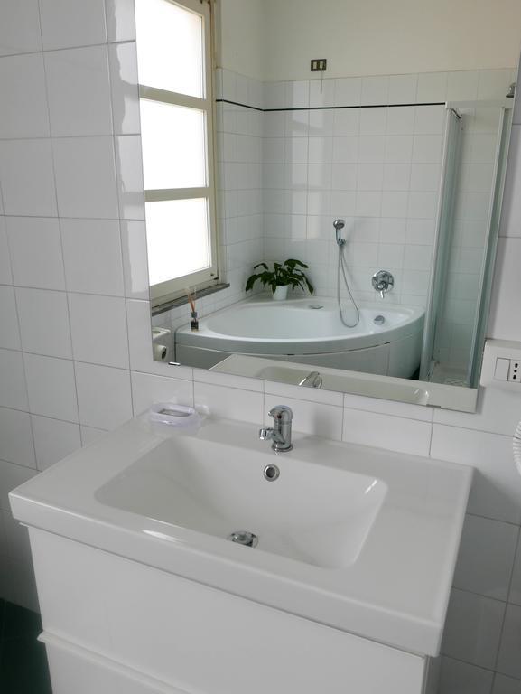Guesthouse Flora Лоди Экстерьер фото
